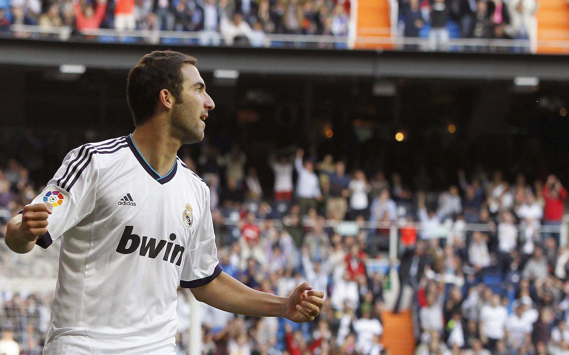 武一帆，本泽马果无理想替补？皇马败家不自知矣